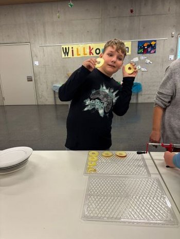 IMG-20251009-WA00168j